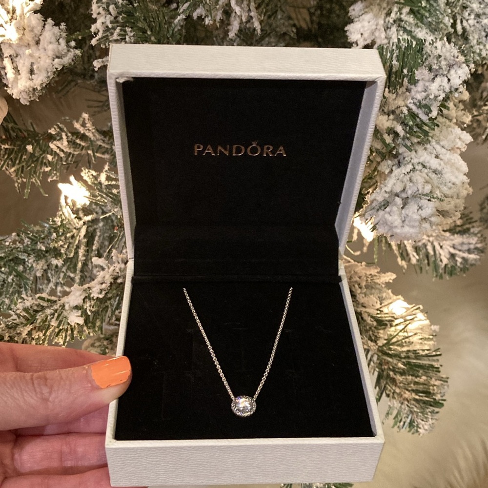 Brand new Pandora Classic Elegance Necklace, Clear Cubic Zirconia
